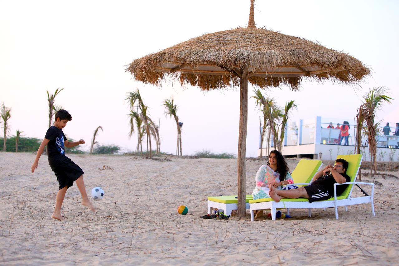 Serena Beach Resort Māndvi Dış mekan fotoğraf