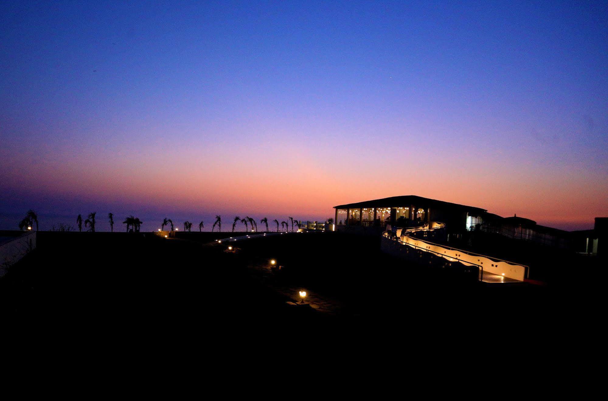 Serena Beach Resort Māndvi Dış mekan fotoğraf