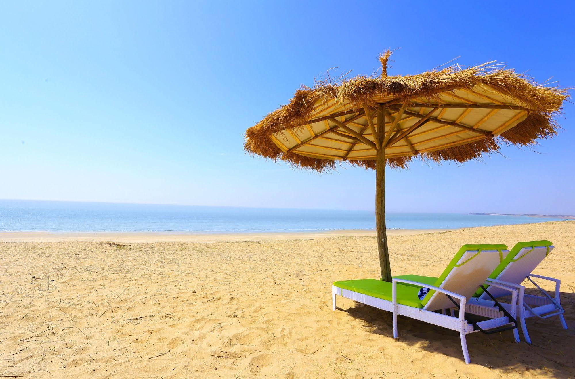 Serena Beach Resort Māndvi Dış mekan fotoğraf